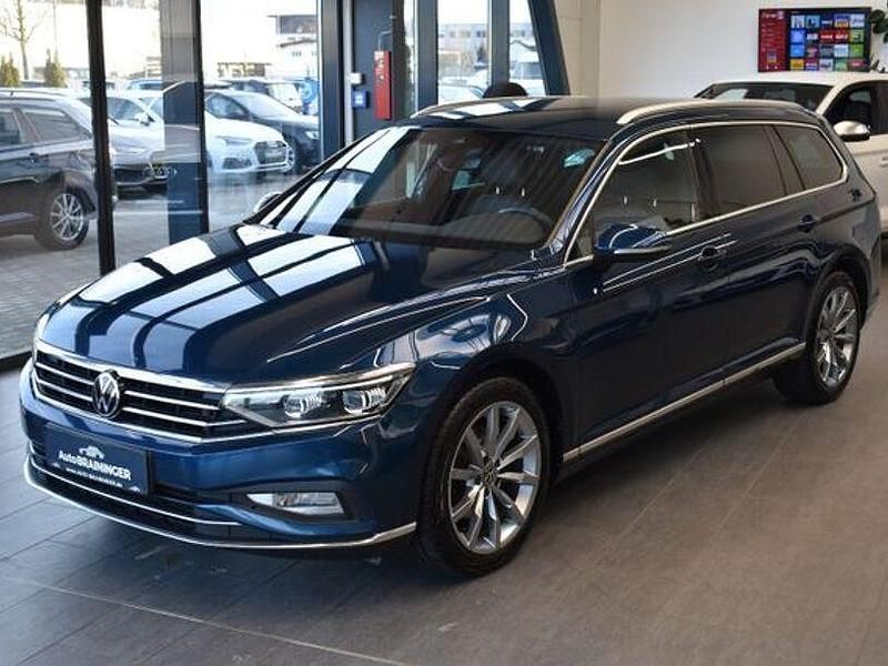 Gebraucht VW Passat Elegance 200 PS (147 kW) 2022 Blau Kombi