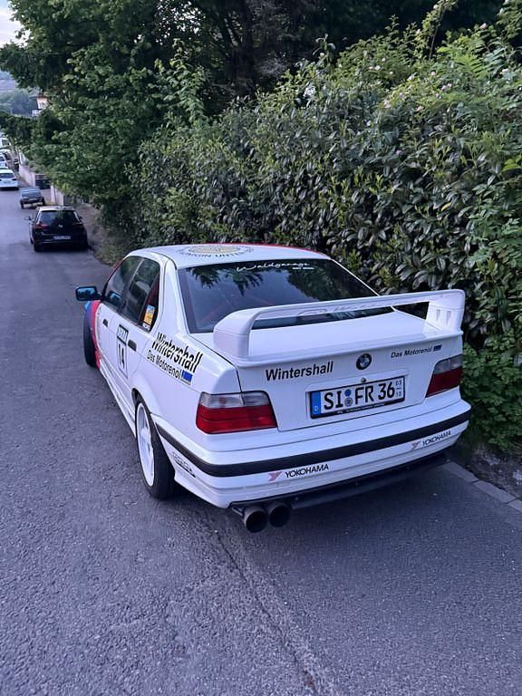 Gebraucht BMW 318 Performance 143 PS (105 kW) 1998 Weiß Limousine