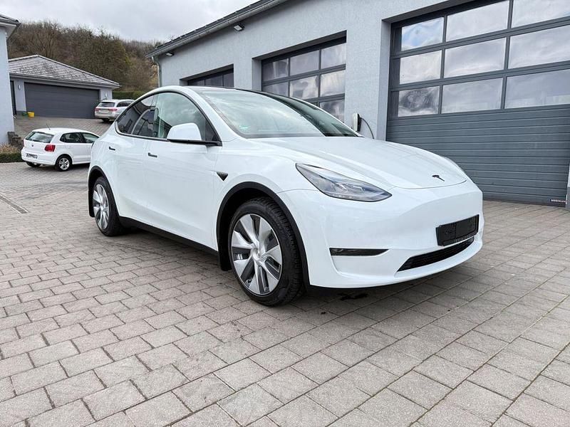 Gebraucht Tesla Model Y 378 kW (514 PS) 2022 Weiß SUV