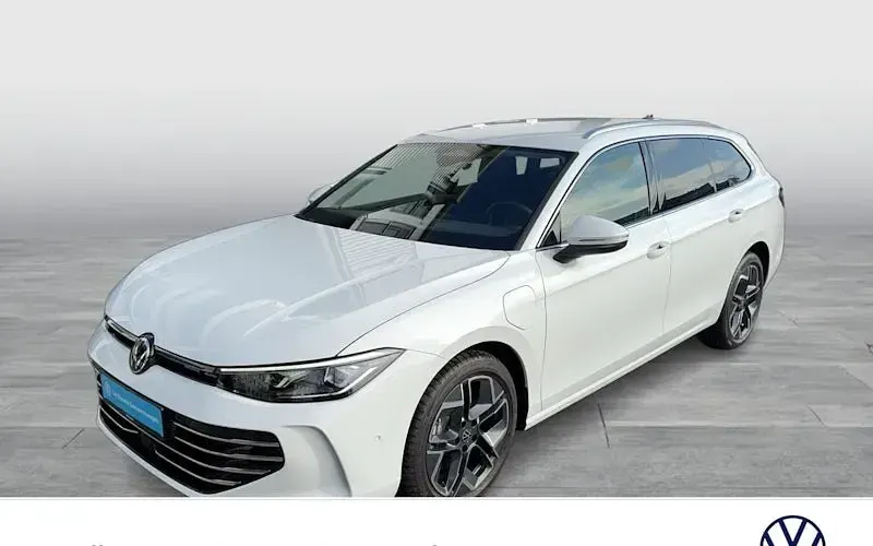 Nouvelle VW Passat Elegance 204 ch (150 kW) 2025 Blanc Break