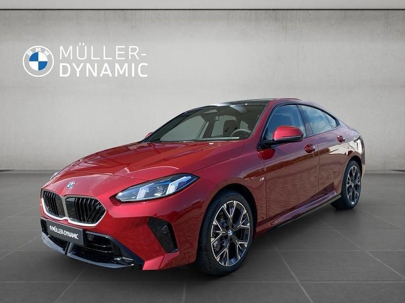 Rot Neu 2025 BMW 220 M Sport Limousine | 42.970 € (Guter Preis) - Bild 1/4