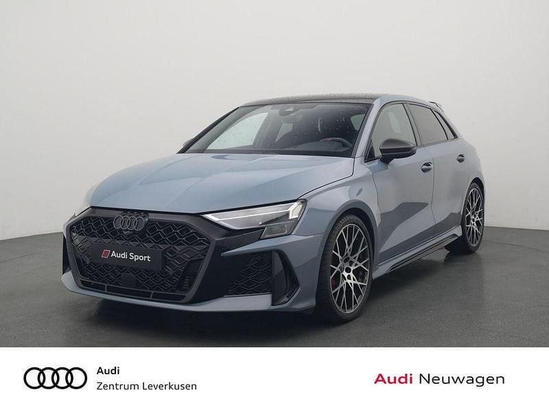 Gebraucht Audi RS3 Sport 400 PS (294 kW) 2025 Kemoragrau Limousine