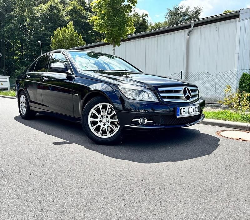 Schwarz Gebraucht 2008 Mercedes C230 Limousine | 4.299 € (Superpreis) - Bild 1/4