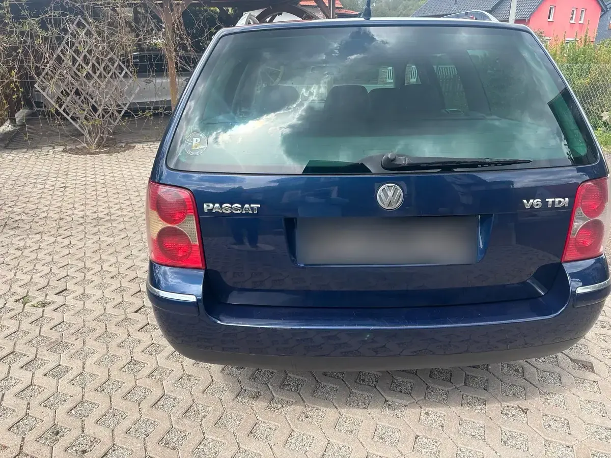 Gebraucht VW Passat 163 PS (119 kW) 2003 Blau Kombi