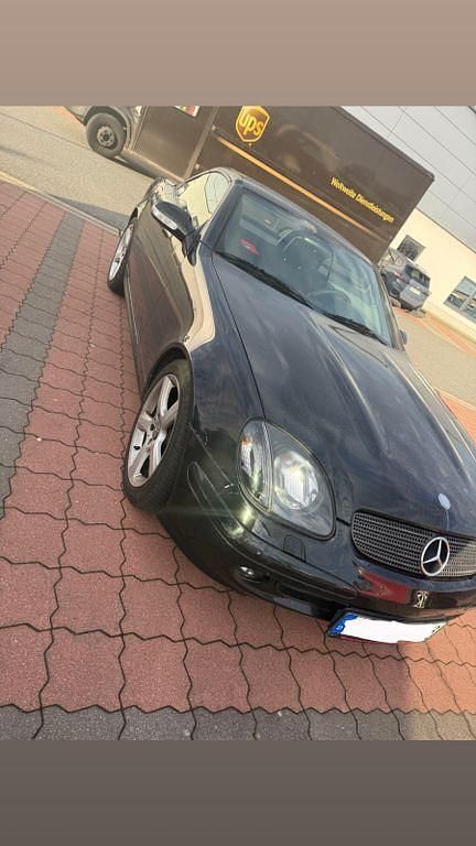 Gebraucht Mercedes SLK200 163 PS (119 kW) 2002 Schwarz Cabrio