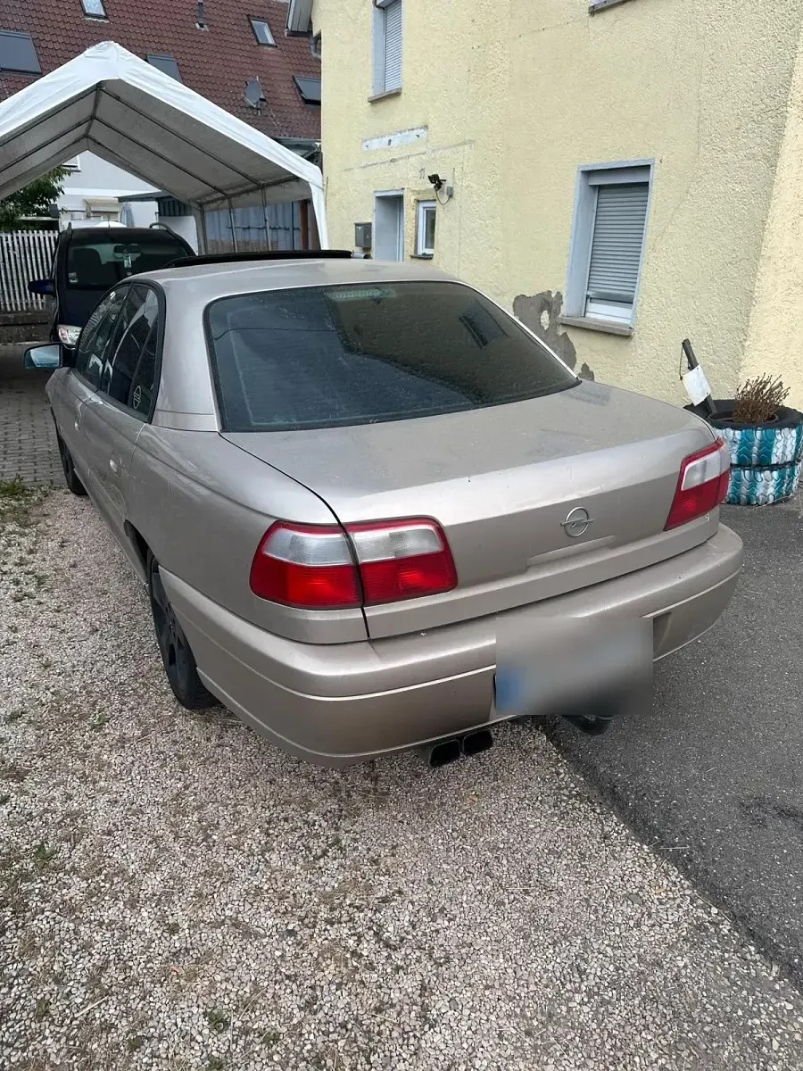 Gebraucht Opel Omega 150 PS (110 kW) 2000 Silber Limousine