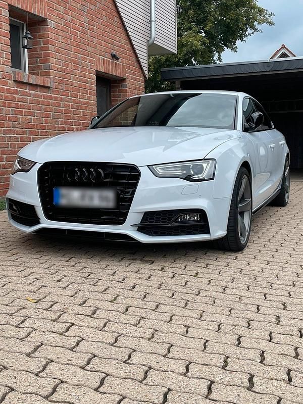 Andere farben Gebraucht 2016 Audi A5 Sportback Kleinwagen | 16.500 € (Etwas zu teuer) - Bild 1/4