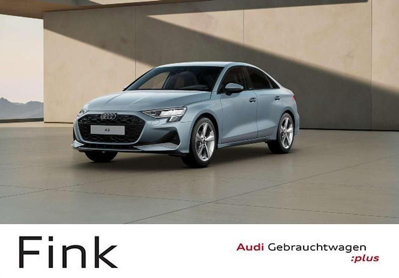 Grau (pfeilgrau perleffekt) Gebraucht 2024 Audi A3 Advanced Plus Limousine | 32.450 € (Etwas zu teuer) - Bild 1/4