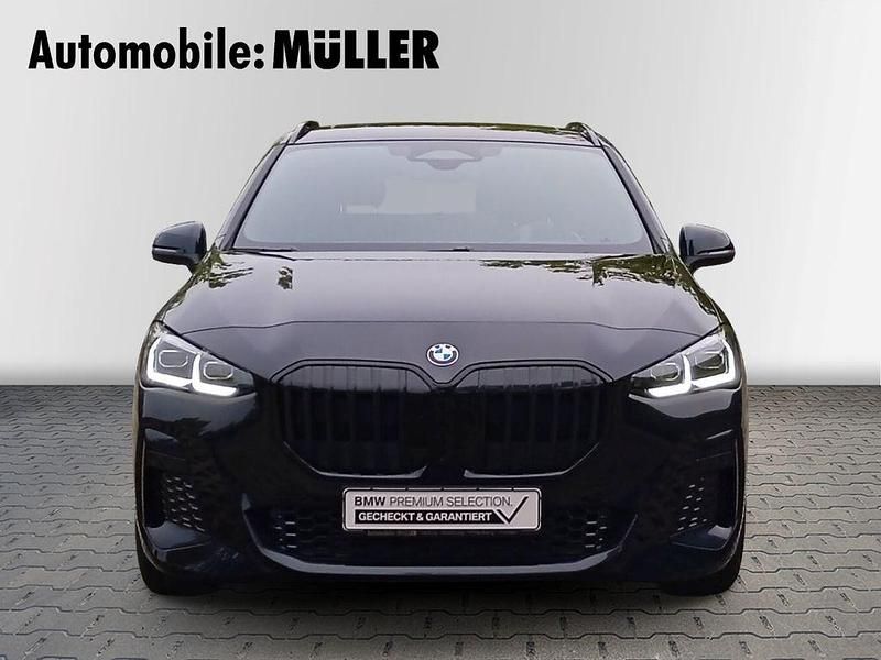 Gebraucht BMW 220 Active Tourer M Sport 156 PS (114 kW) 2025 Schwarz Van / Kleinbus