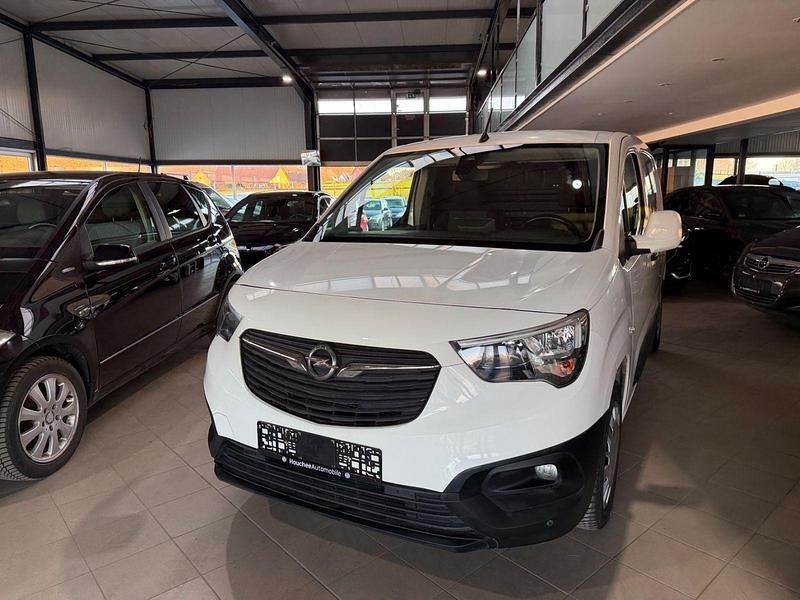 Gebraucht Opel Combo Edition 131 PS (96 kW) 2020 Weiß Van / Kleinbus