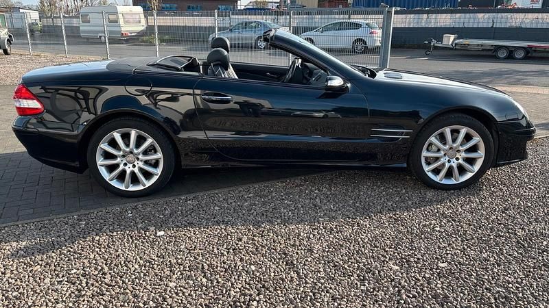 Gebraucht Mercedes SL350 272 PS (200 kW) 2007 Schwarz Cabrio