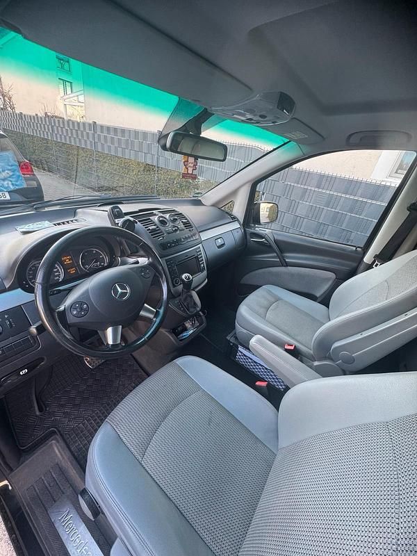 Gebraucht Mercedes Viano 224 PS (164 kW) 2012 Schwarz Van / Kleinbus