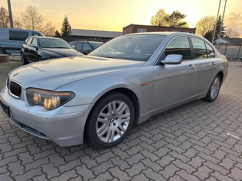 Gebraucht BMW 735 272 PS (200 kW) 2002 Grau Limousine