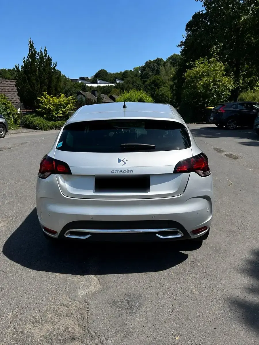 Gebraucht Citroën DS4 So Chic 111 PS (81 kW) 2011 Grau Kleinwagen