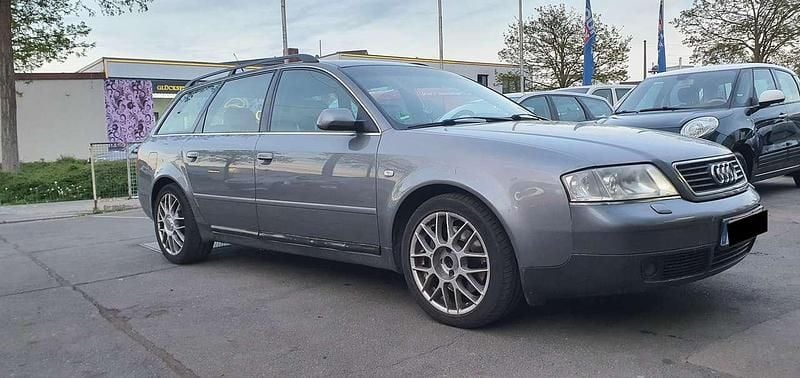 Silber Gebraucht 2001 Audi A6 Kombi | 2.999 € (Superpreis) - Bild 1/4