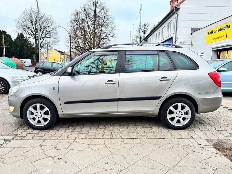 Gebraucht Skoda Fabia 105 PS (77 kW) 2014 Beige Kleinwagen