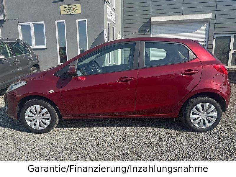 Gebraucht Mazda 2 Active 84 PS (61 kW) 2011 Rot Kleinwagen