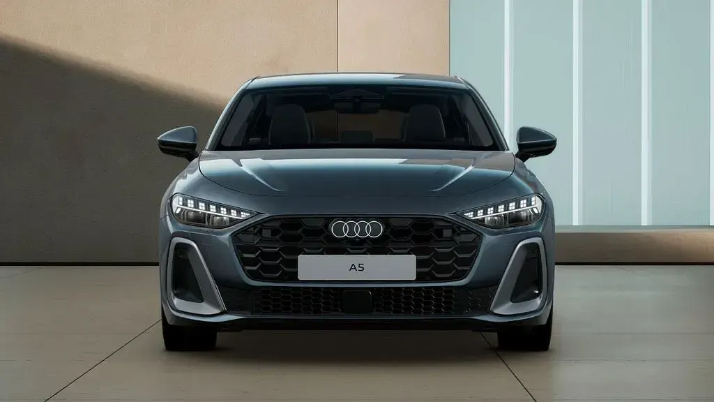 Usata Audi A5 S-Line 204 CV (150 kW) 2025 Blu Berlina