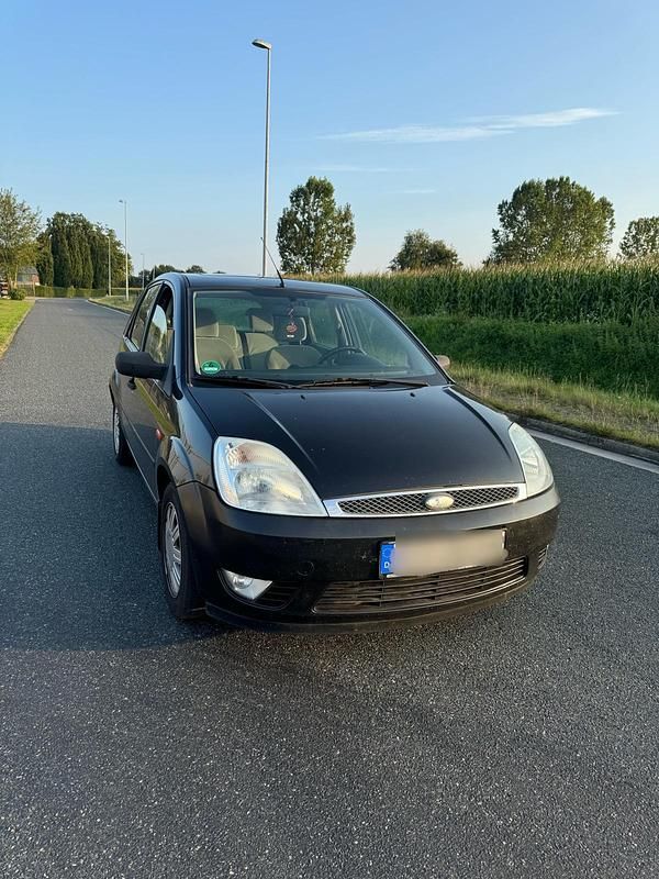 Gebraucht Ford Fiesta 69 PS (50 kW) 2002 Schwarz Kleinwagen