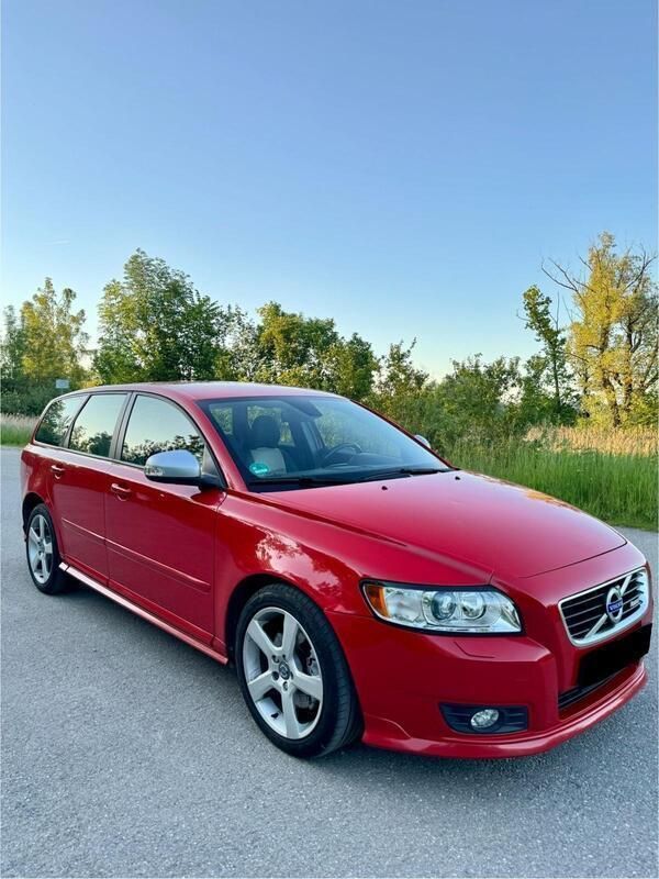 Rot Gebraucht 2012 Volvo V50 R-Design Kombi | 4.500 € (Fairer Preis) - Bild 1/4