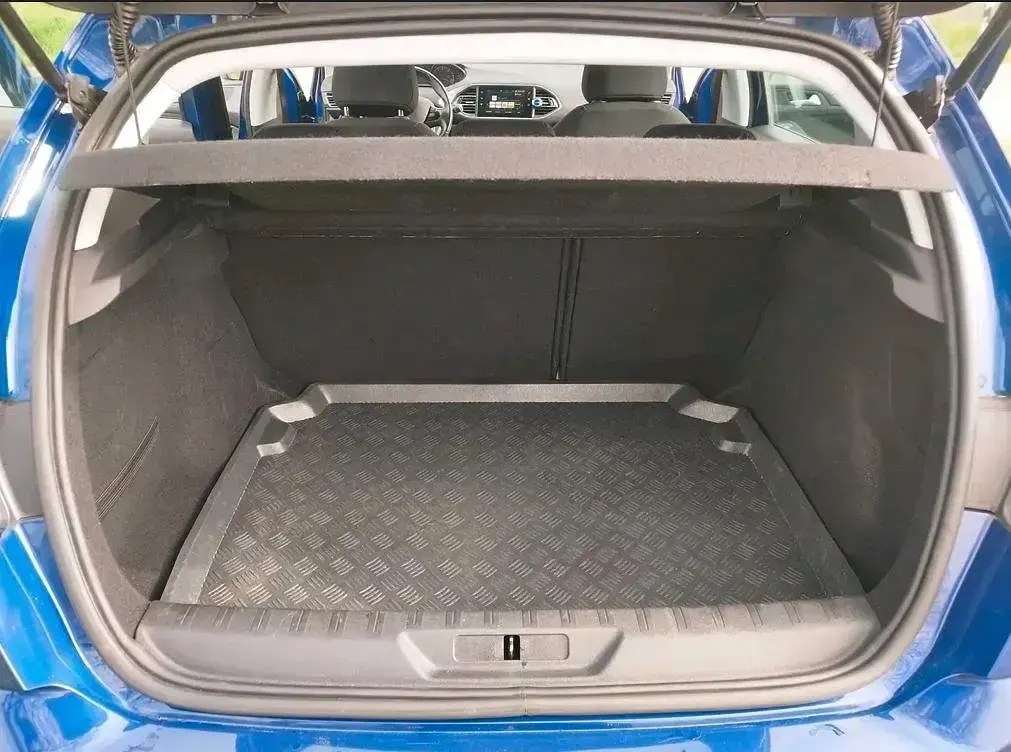 Gebraucht Peugeot 308 131 PS (96 kW) 2019 Blau Limousine