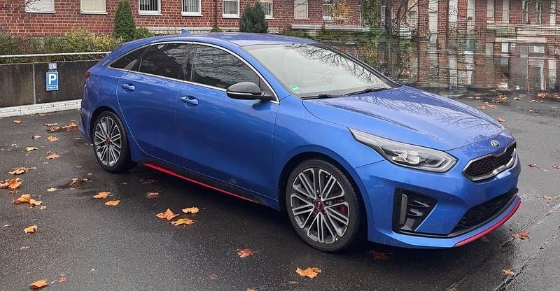 Blau Gebraucht 2019 Kia ProCeed Kleinwagen | 18.000 € (Superpreis) - Bild 1/4