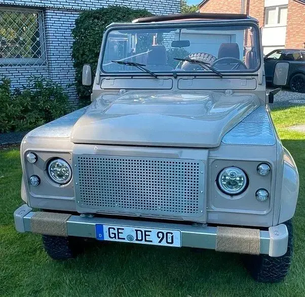 Gebraucht Land Rover Defender 113 PS (83 kW) 1998 Beige Kombi