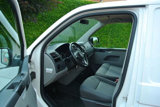 Gebraucht VW T5 102 PS (75 kW) 2011 Weiß Van