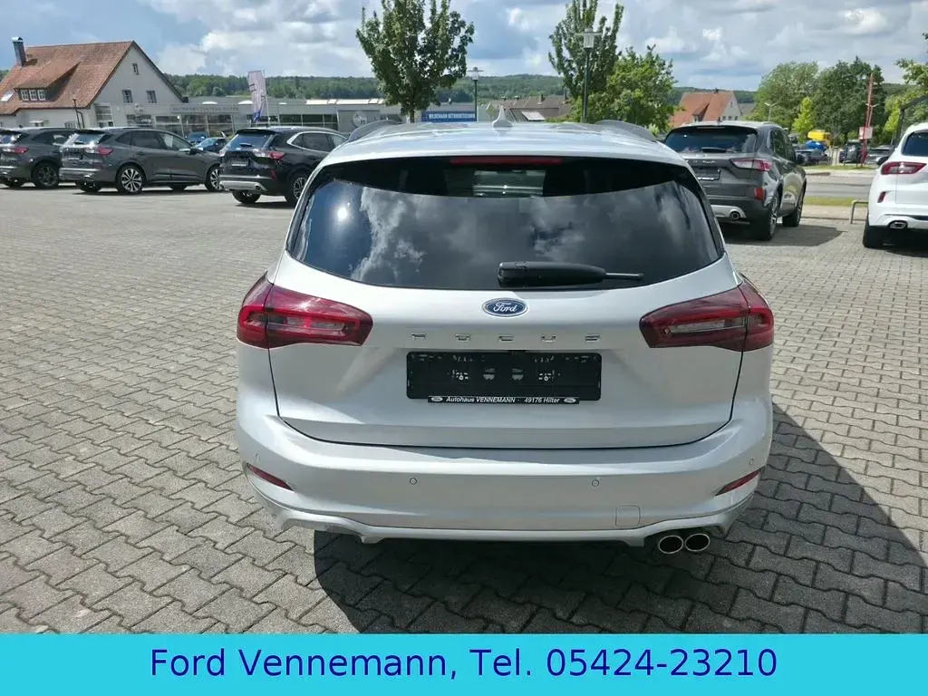 Gebraucht Ford Focus ST-Line 116 PS (85 kW) 2024 Polarsilber metallic Kombi