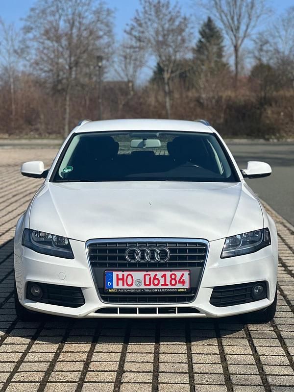 Gebraucht Audi A4 Premium 160 PS (117 kW) 2011 Weiß Kombi