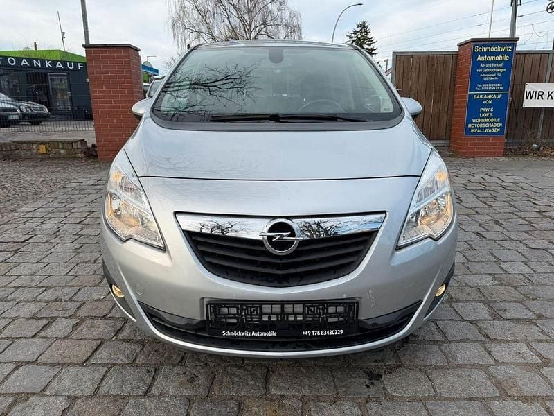 Gebraucht Opel Meriva 120 PS (88 kW) 2012 Silber Van / Kleinbus
