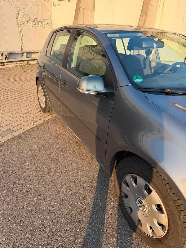 Gebraucht VW Golf IV 102 PS (75 kW) 2005 Grau Limousine