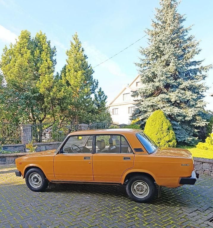 Gebraucht Lada 2105 64 PS (47 kW) 1981 Orange Limousine