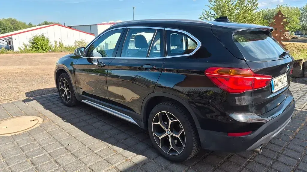 Gebraucht BMW X1 Sport Line 190 PS (139 kW) 2019 Schwarz SUV