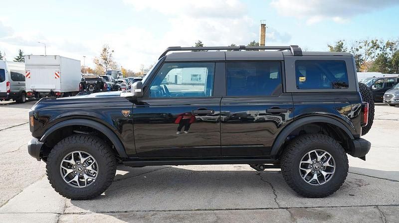 Neu Ford Bronco 334 PS (245 kW) 2025 Schwarz SUV