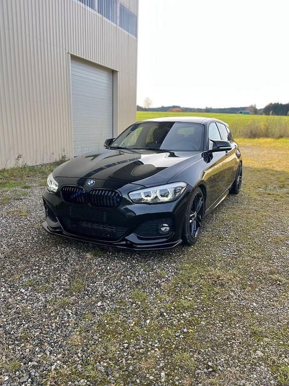 Gebraucht BMW 118 M Sport 136 PS (100 kW) 2019 Schwarz Kleinwagen