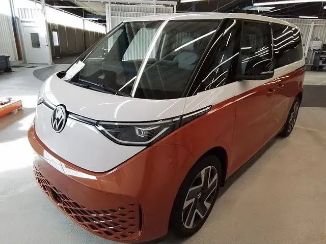 Gebraucht VW ID. Buzz Pro 150 kW (204 PS) 2022 Orangekeine angabe Van / Kleinbus