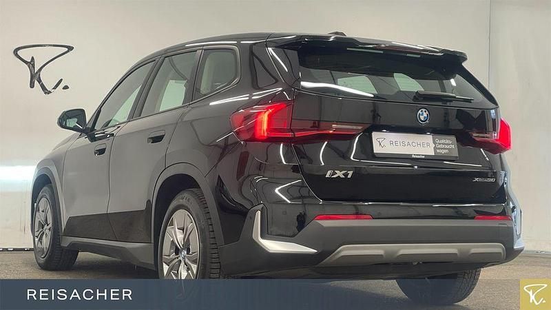 Gebraucht BMW iX1 Performance 200 kW (272 PS) 2024 Schwarz SUV