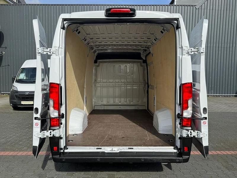 Gebraucht Citroën Jumper 165 PS (121 kW) 2024 Weiß Van / Kleinbus