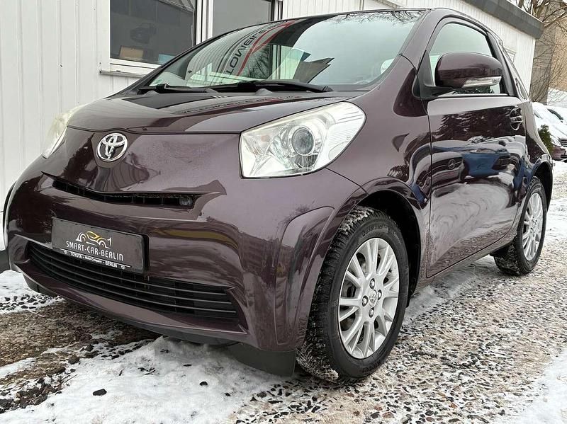 Violet Gebraucht 2009 Toyota iQ Kleinwagen | 7.990 € (Fairer Preis) - Bild 1/4