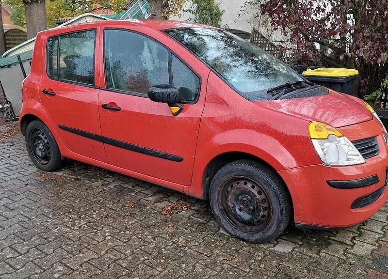 Rot Gebraucht 2005 Renault Modus Van / Kleinbus | 800 € - Bild 1/4
