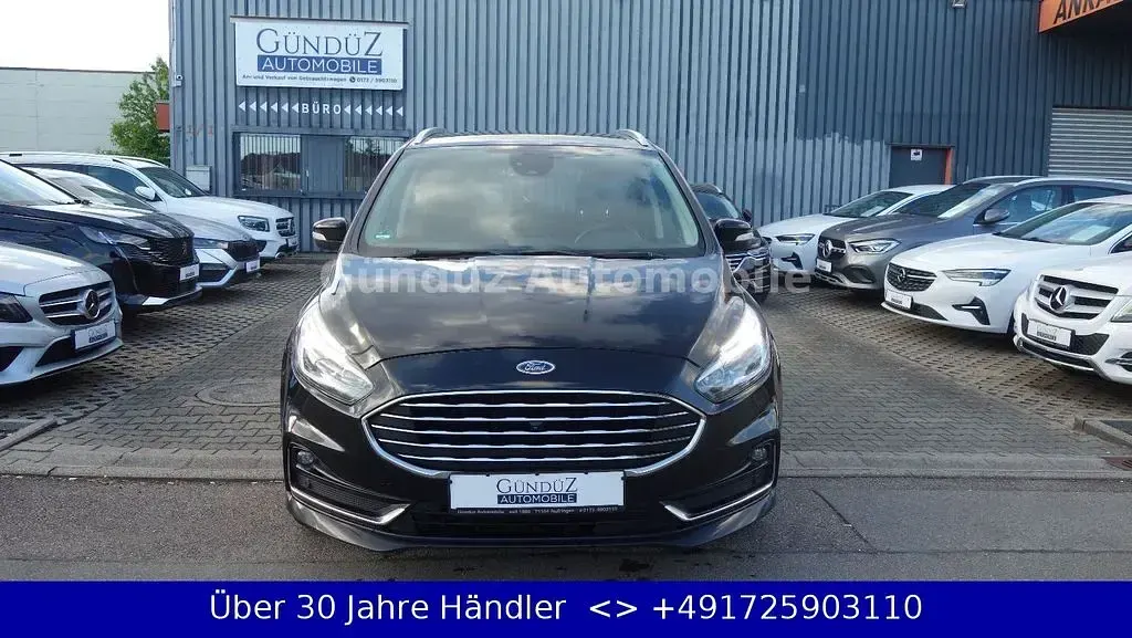 Gebraucht Ford Galaxy Titanium 190 PS (139 kW) 2022 Agate black Van / Kleinbus