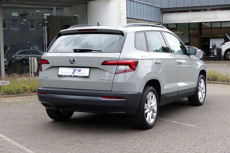 Gebraucht Skoda Karoq 150 PS (110 kW) 2018 Seda steel/steel grau SUV