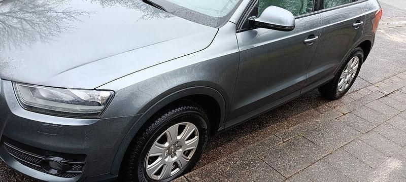 Gebraucht Audi Q3 140 PS (102 kW) 2013 Grau SUV