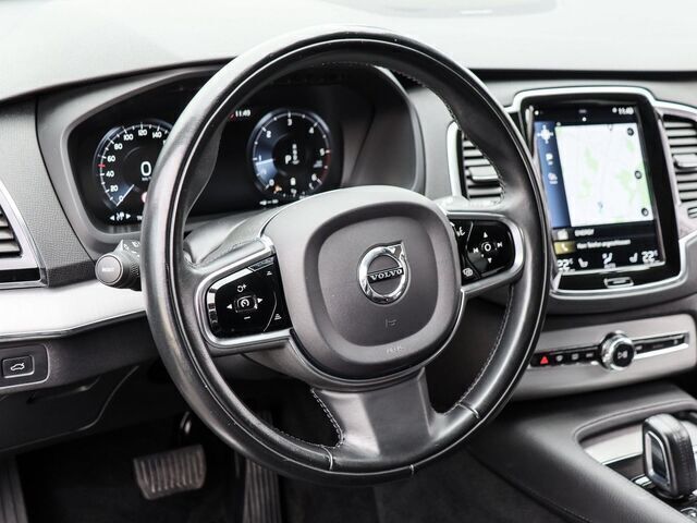 Grau Gebraucht 2020 Volvo XC90 Momentum SUV | 40.500 € (Superpreis) - Bild 1/2