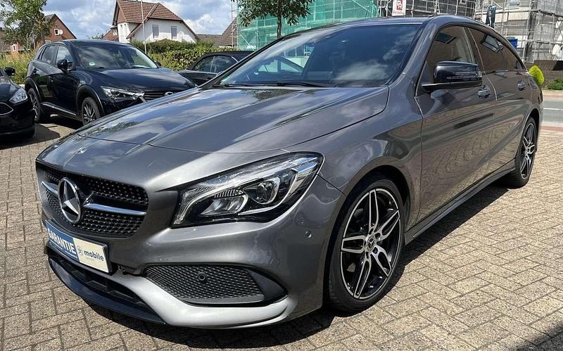 Mountaingrau met. Gebraucht 2018 Mercedes CLA200 Kombi | 14.800 € (Fairer Preis) - Bild 1/4