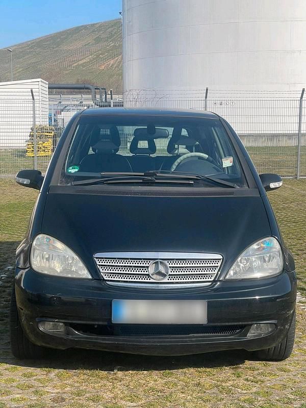 Gebraucht Mercedes A210 140 PS (102 kW) 2003 Schwarz Limousine