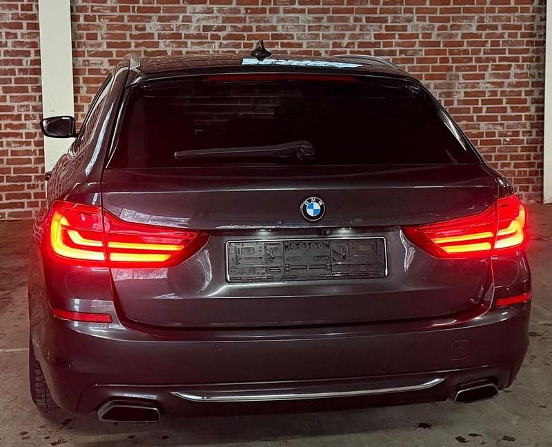 Gebraucht BMW 540 Sport Line 320 PS (235 kW) 2017 Grau Kombi