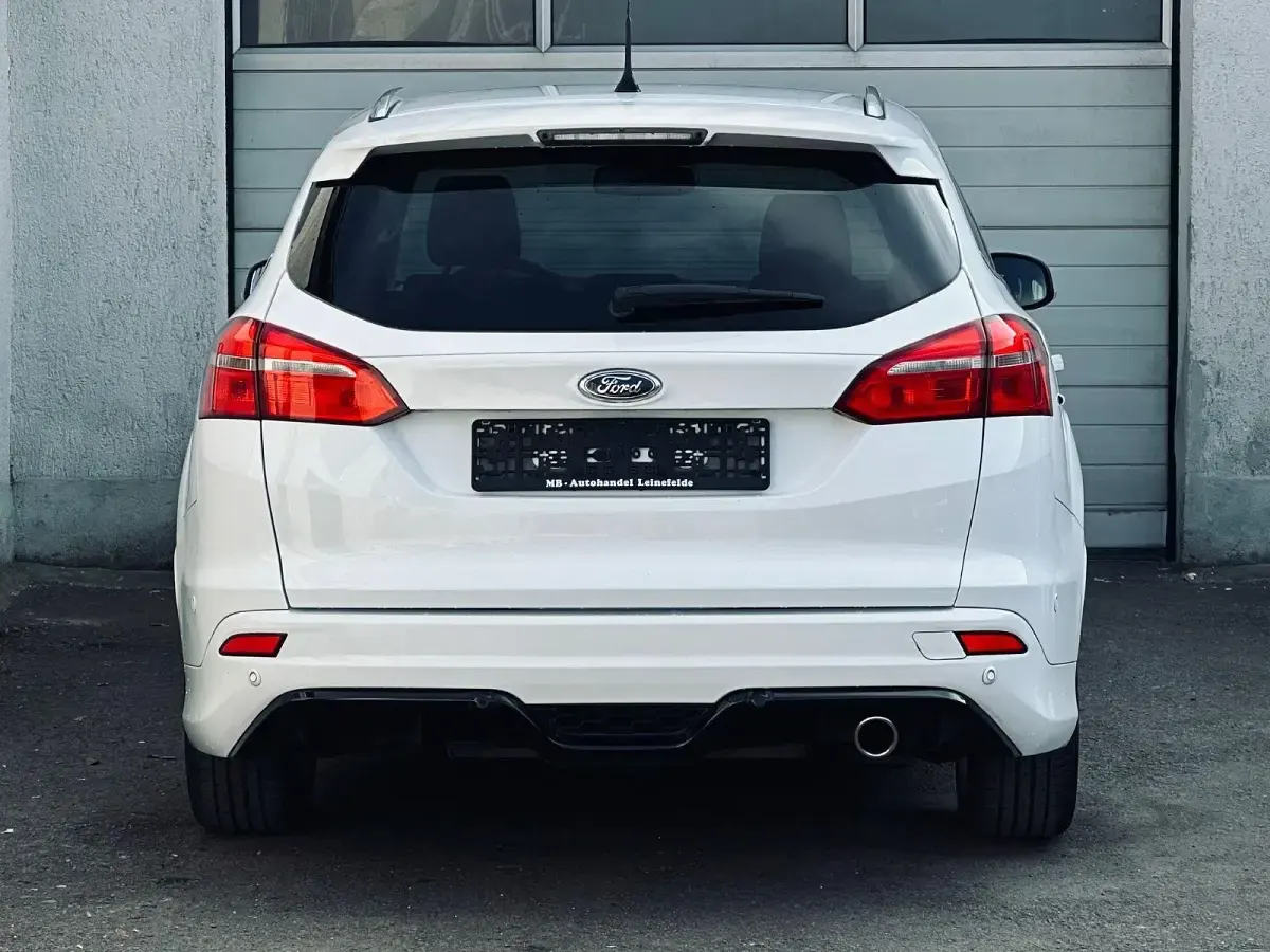 Gebraucht Ford Focus ST-Line 150 PS (110 kW) 2016 Weiß Kombi