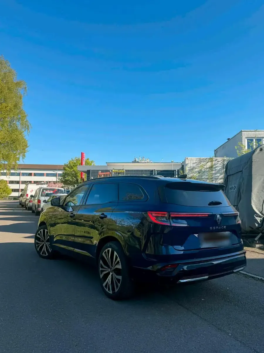 Gebraucht Renault Espace Iconic 200 PS (147 kW) 2024 Blau SUV